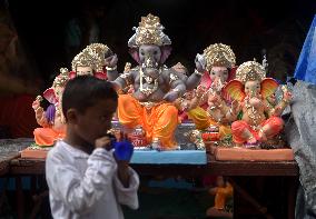 Preparation Of Ganesh Chaturthi Festival In Mumbai
