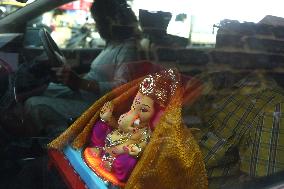 Preparation Of Ganesh Chaturthi Festival In Mumbai