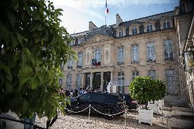 The Elysée Palace, Seen From Inside