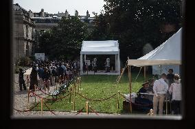 The Elysée Palace, Seen From Inside