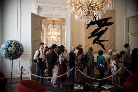 The Elysée Palace, Seen From Inside