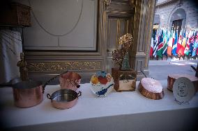 The Elysée Palace, Seen From Inside