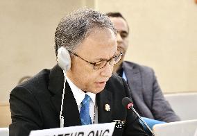Okinawa gov. at UNHRC meeting