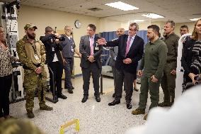 Zelensky Visits Wounded Ukrainian Soldiers In New York