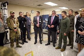 Zelensky Visits Wounded Ukrainian Soldiers In New York
