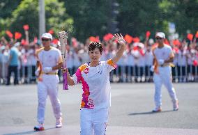 (SP)CHINA-ZHEJIANG-QUZHOU-ASIAN GAMES-TORCH RELAY (CN)