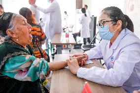 CHINA-XINJIANG-KASHGAR-MEDICAL AID (CN)