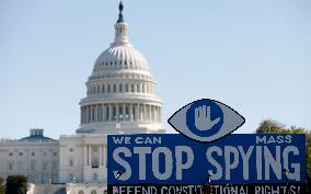 Xinhua Headlines: Unscrupulous cyber spying sheds light on U.S. hegemonic paranoia