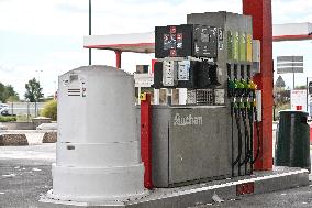 Gas Stations - Lyon