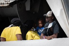 Geo Barents Arrives in Italy's Brindisi Port With 471 Migrants