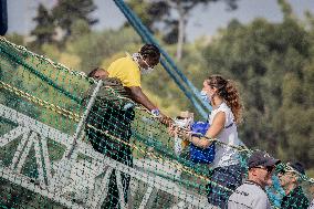 Geo Barents Arrives in Italy's Brindisi Port With 471 Migrants