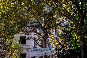 Activists On Hunger Strike In Front Of The Ministry Of Ecological Transition - Paris