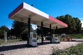 Illustration - Gas Stations - France