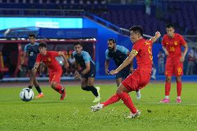 (SP)CHINA-HANGZHOU-ASIAN GAMES-FOOTBALL-MEN'S FIRST ROUND-GROUP A-CHN VS IND  (CN)