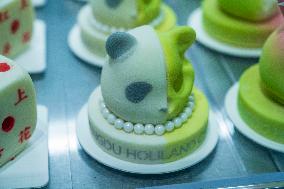 A Creative Cakes Shop in Chengdu, China