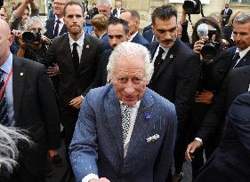 King Charles Visit To France - Walkabout Near The Elysee
