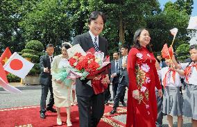 Japan crown prince, crown princess in Hanoi
