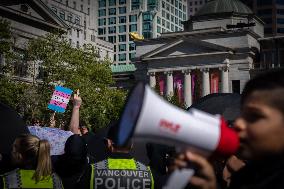 Thousands Rally For And Against Teaching Gender Across Canada