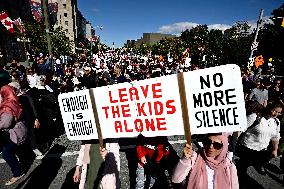 Thousands Rally For And Against Teaching Gender Across Canada