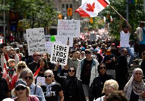 Thousands Rally For And Against Teaching Gender Across Canada