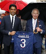 King Charles Visit To France - Charles III With A Signed PSG Shirt