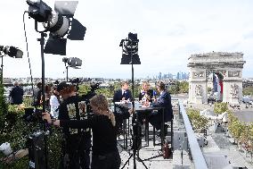 King Charles Visit To France - Special BFMTV Studio TV for Ceremony At The Arc De Triomphe