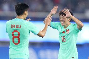 (SP)CHINA-HANGZHOU-ASIAN GAMES-FOOTBALL-MEN'S SECOND ROUND-GROUP A-MYA VS CHN (CN)