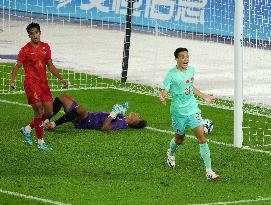 (SP)CHINA-HANGZHOU-ASIAN GAMES-FOOTBALL-MEN'S ROUND-GROUP A-MYA VS CHN (CN)