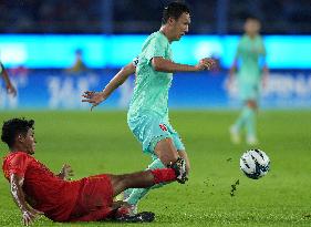 (SP)CHINA-HANGZHOU-ASIAN GAMES-FOOTBALL-MEN'S ROUND-GROUP A-MYA VS CHN (CN)