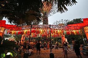 SINGAPORE-MID-AUTUMN FESTIVAL-LANTERN DISPLAY
