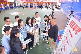 Job Fair in Qiandongnan
