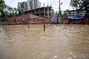 Heavy Rain Causes Severe Waterlogging - Dhaka