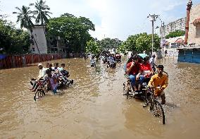 Heavy Rain Causes Severe Waterlogging - Dhaka