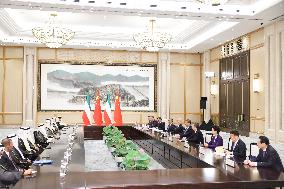 CHINA-ZHEJIANG-HANGZHOU-XI JINPING-KUWAITI CROWN PRINCE-MEETING (CN)