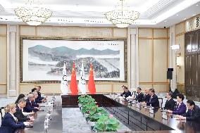 CHINA-ZHEJIANG-HANGZHOU-XI JINPING-IOC PRESIDENT-MEETING (CN)