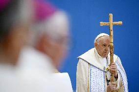 Pope Francis Visits Marseille - Mass At The Stadium