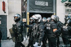 Demonstration " against police violence and systemic racism " - Paris