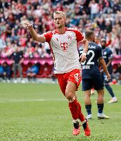 (SP)GERMANY-MUNICH-FOOTBALL-BUNDESLIGA-BAYERN MUNICH VS BOCHUM