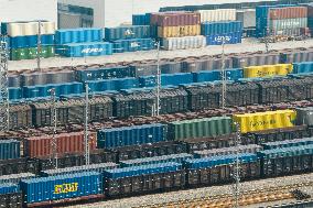 CHINA-SHAANXI-XI'AN-BRI-FREIGHT TRAIN-INT'L PORT (CN)