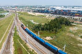 CHINA-SHAANXI-XI'AN-BRI-FREIGHT TRAIN-INT'L PORT (CN)