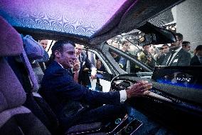 Macron Loves Wheels