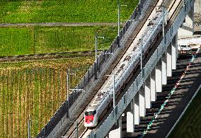 Test operation for Hokuriku Shinkansen Kanazawa-Tsuruga extension