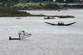 Daily Life In Dhaka