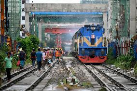 Daily Life In Dhaka