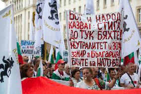 Protest Demanding The Resignation Of The Government.