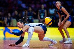 USA v Italy - FIVB Volleyball Women's Olympic Qualifying Tournament