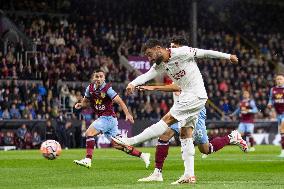 Burnley FC v Manchester United - Premier League