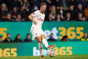 Burnley FC v Manchester United - Premier League