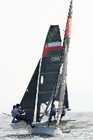 (SP)CHINA-NINGBO-ASIAN GAMES-SAILING-MEN'S SKIFF(CN)