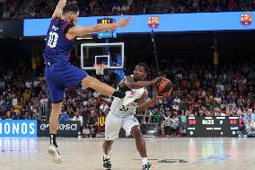 FC Barcelona v Club Joventut Badalona - Liga Endesa